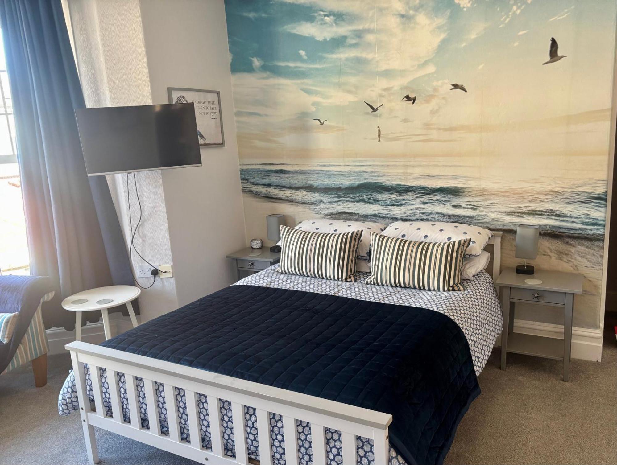 קומב מרטין Channel Vista Guest House מראה חיצוני תמונה